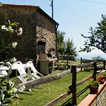 Tra Er Boscu Er Maa Casa de Férias