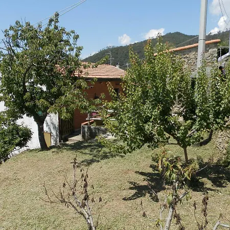 بيت للعطل Tra Er Boscu Er Maa