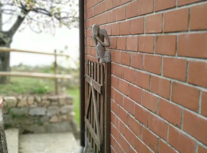 Tra Er Boscu Er Maa * Воластра