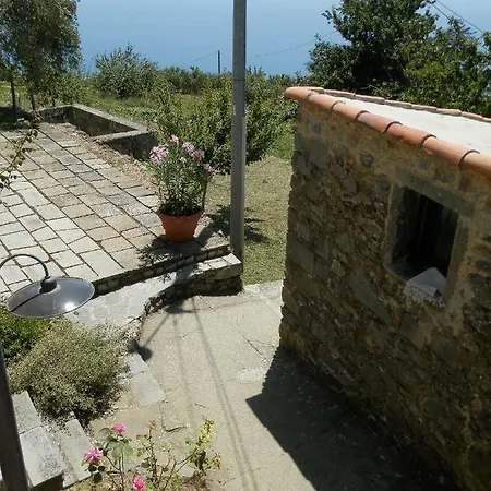 Tra Er Boscu Er Maa Casa de Férias Volastra
